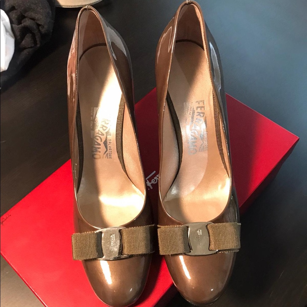Salvatore Ferragamo Carla Pump